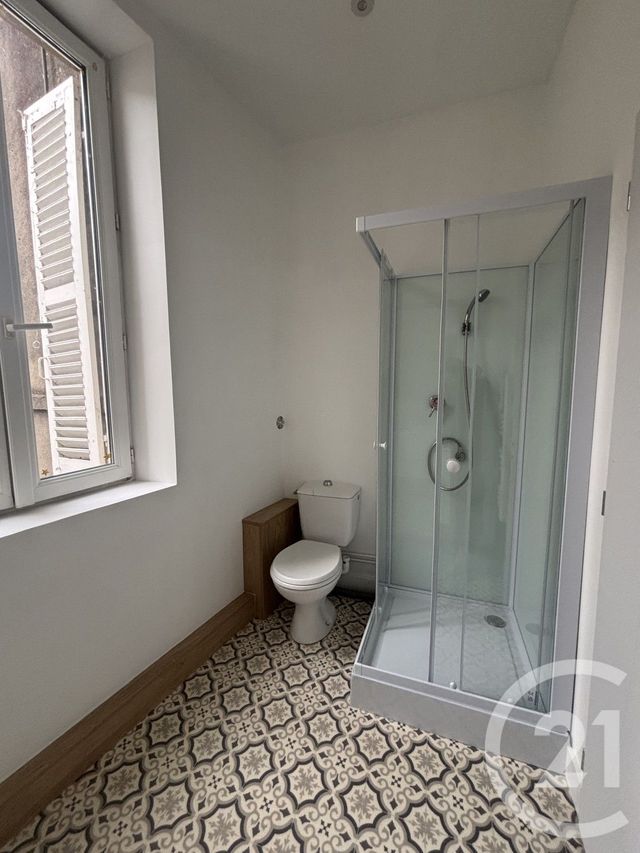 Appartement F2 à louer - 2 pièces - 35.9 m2 - MOULINS - 03 - AUVERGNE - Century 21 Pierre Immobilier