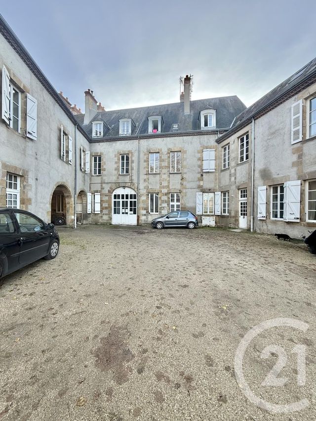 Appartement à louer - 3 pièces - 81.4 m2 - MOULINS - 03 - AUVERGNE - Century 21 Pierre Immobilier