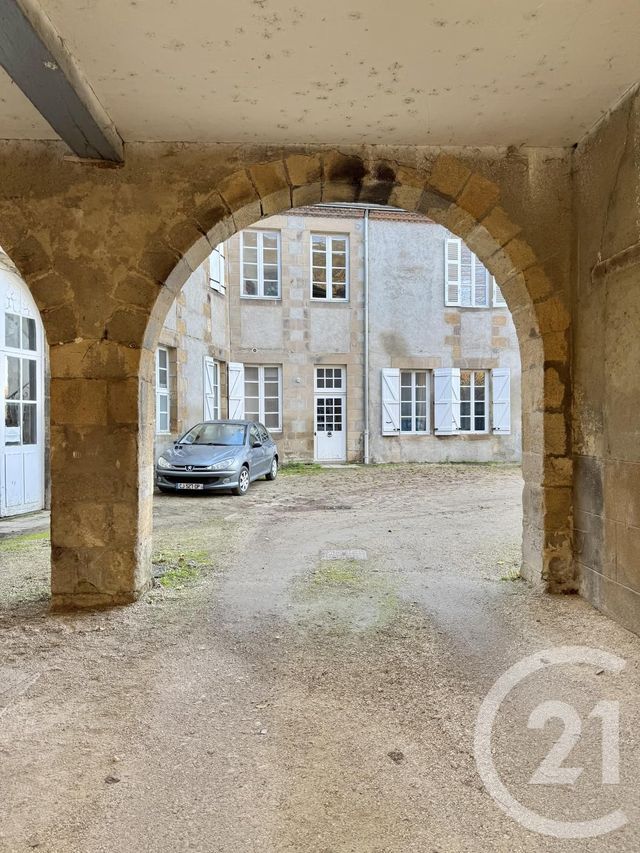 Appartement à louer - 3 pièces - 81.4 m2 - MOULINS - 03 - AUVERGNE - Century 21 Pierre Immobilier