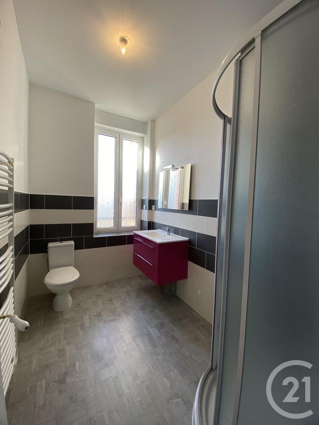 Appartement F2 à louer - 2 pièces - 54.0 m2 - MOULINS - 03 - AUVERGNE - Century 21 Pierre Immobilier