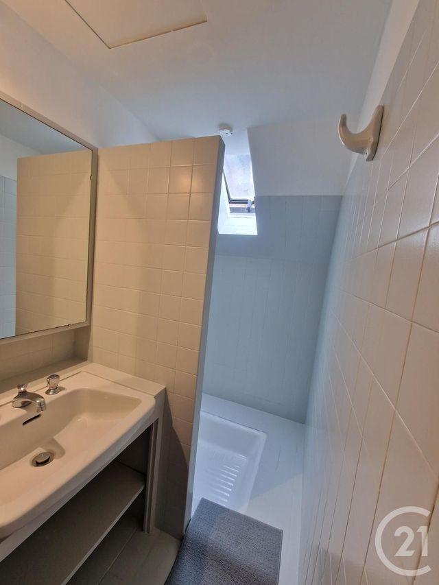 Appartement F1 à louer - 1 pièce - 17.1 m2 - MOULINS - 03 - AUVERGNE - Century 21 Pierre Immobilier