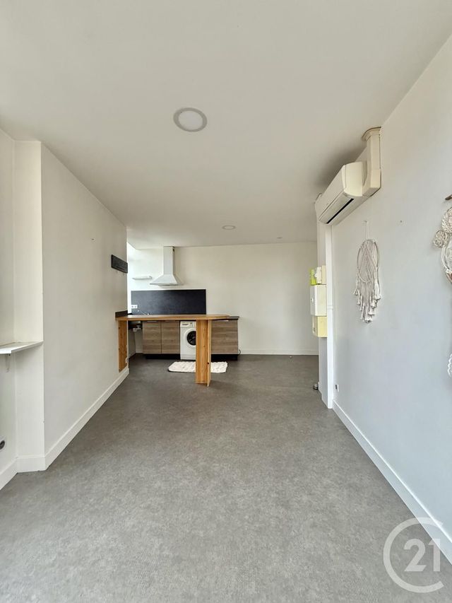 Appartement à louer - 2 pièces - 35.0 m2 - MOULINS - 03 - AUVERGNE - Century 21 Pierre Immobilier