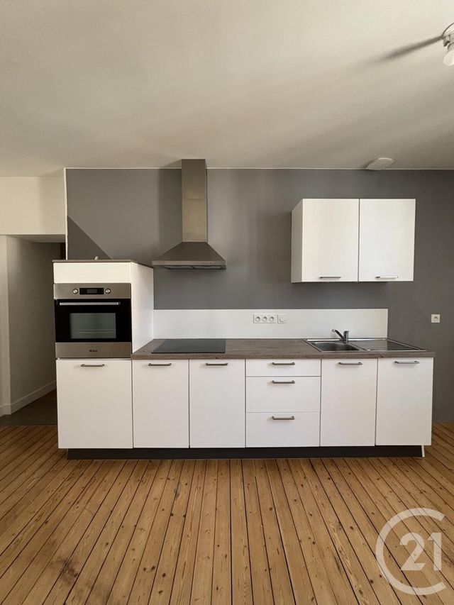 Appartement F2 à louer - 2 pièces - 42.2 m2 - MOULINS - 03 - AUVERGNE - Century 21 Pierre Immobilier