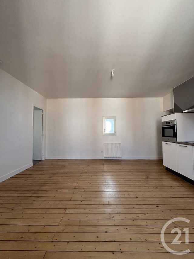 Appartement F2 à louer - 2 pièces - 42.2 m2 - MOULINS - 03 - AUVERGNE - Century 21 Pierre Immobilier
