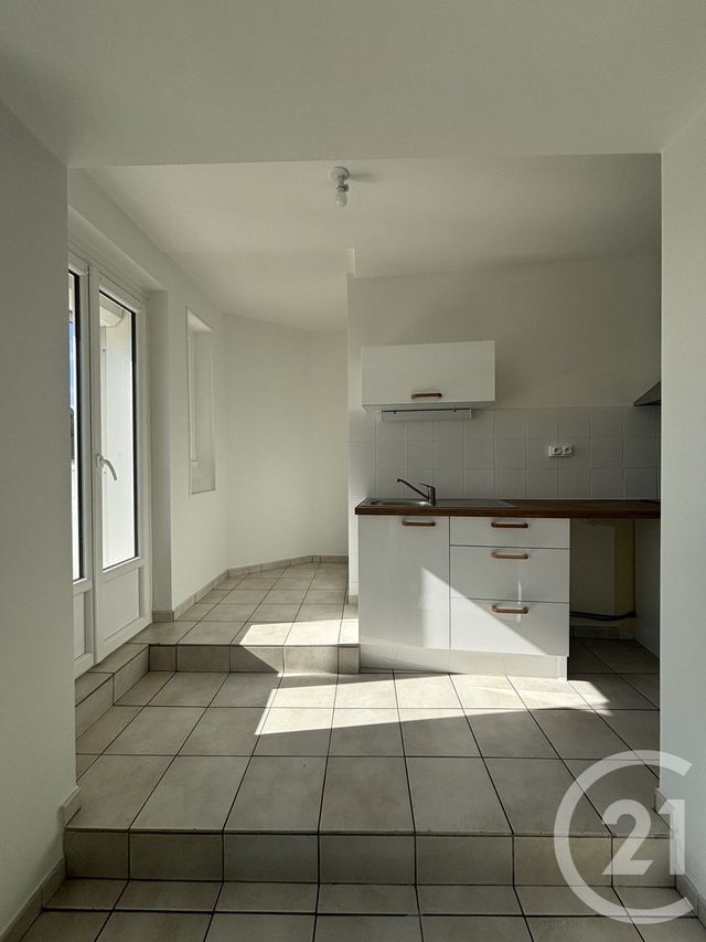Appartement F2 à louer - 2 pièces - 39.71 m2 - MOULINS - 03 - AUVERGNE - Century 21 Pierre Immobilier