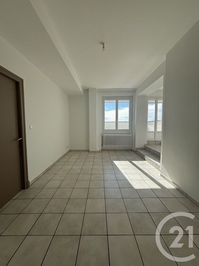 Appartement F2 à louer - 2 pièces - 39.71 m2 - MOULINS - 03 - AUVERGNE - Century 21 Pierre Immobilier