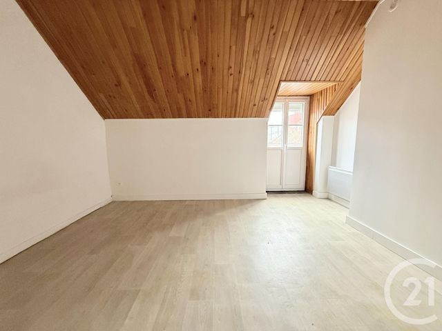 Appartement F2 à louer - 2 pièces - 44.0 m2 - MOULINS - 03 - AUVERGNE - Century 21 Pierre Immobilier