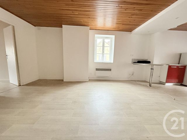Appartement F2 à louer - 2 pièces - 44.0 m2 - MOULINS - 03 - AUVERGNE - Century 21 Pierre Immobilier