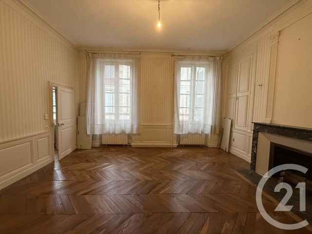 maison à vendre - 7 pièces - 264.0 m2 - MOULINS - 03 - AUVERGNE - Century 21 Pierre Immobilier