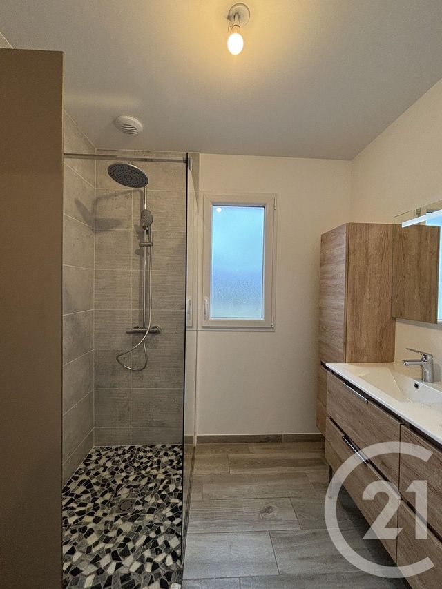 maison à louer - 5 pièces - 113.24 m2 - ST POURCAIN SUR SIOULE - 03 - AUVERGNE - Century 21 Pierre Immobilier