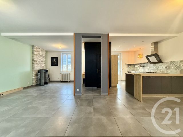 maison à louer - 4 pièces - 110.0 m2 - YZEURE - 03 - AUVERGNE - Century 21 Pierre Immobilier