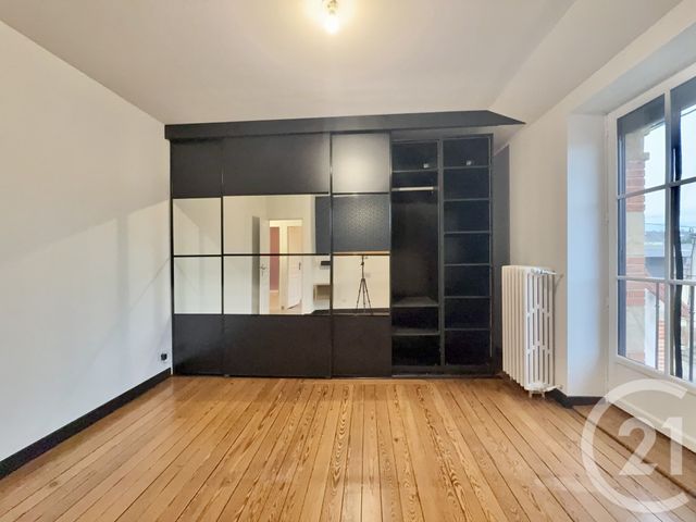 maison à louer - 4 pièces - 110.0 m2 - YZEURE - 03 - AUVERGNE - Century 21 Pierre Immobilier