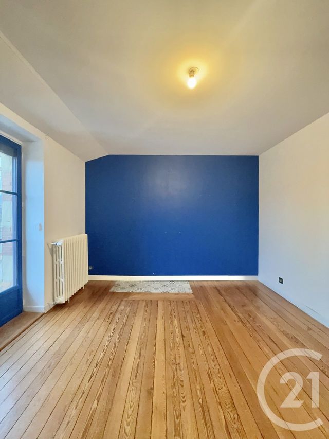 maison à louer - 4 pièces - 110.0 m2 - YZEURE - 03 - AUVERGNE - Century 21 Pierre Immobilier