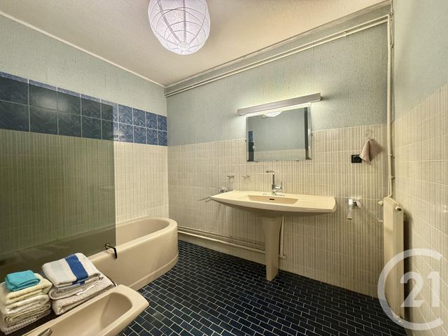 Appartement F5 à vendre - 5 pièces - 110.0 m2 - MOULINS - 03 - AUVERGNE - Century 21 Pierre Immobilier