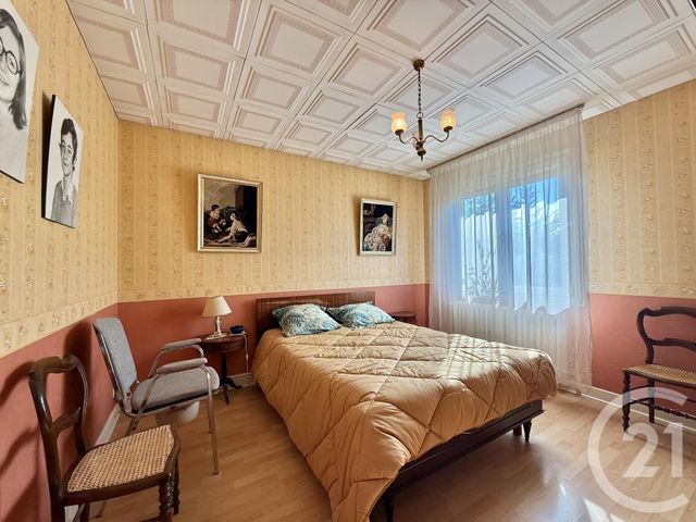 maison à vendre - 6 pièces - 135.0 m2 - YZEURE - 03 - AUVERGNE - Century 21 Pierre Immobilier