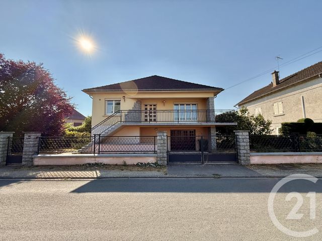 maison - YZEURE - 03