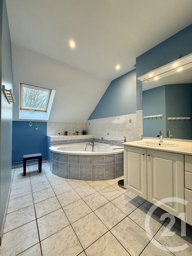 maison à louer - 7 pièces - 201.6 m2 - TOULON SUR ALLIER - 03 - AUVERGNE - Century 21 Pierre Immobilier