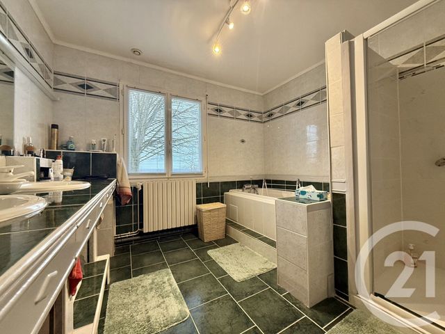 maison à louer - 7 pièces - 201.6 m2 - TOULON SUR ALLIER - 03 - AUVERGNE - Century 21 Pierre Immobilier