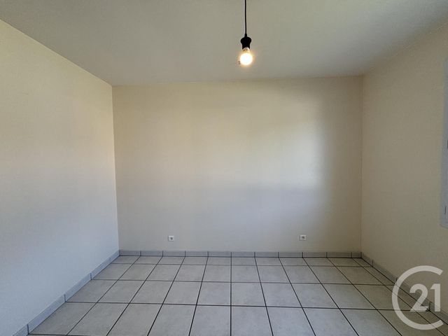 maison à louer - 6 pièces - 129.89 m2 - TREVOL - 03 - AUVERGNE - Century 21 Pierre Immobilier