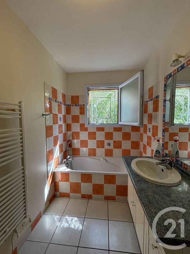 maison à louer - 6 pièces - 129.89 m2 - TREVOL - 03 - AUVERGNE - Century 21 Pierre Immobilier