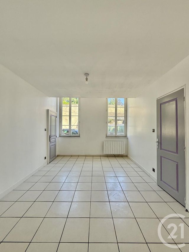 Appartement F3 à louer - 3 pièces - 68.24 m2 - MOULINS - 03 - AUVERGNE - Century 21 Pierre Immobilier