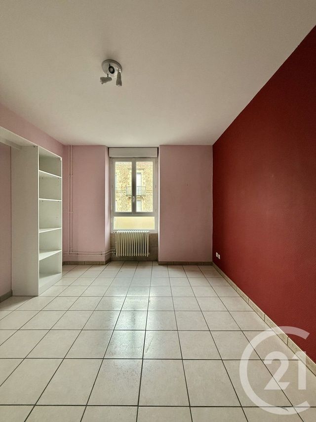 Appartement F4 à louer - 4 pièces - 119.51 m2 - MOULINS - 03 - AUVERGNE - Century 21 Pierre Immobilier