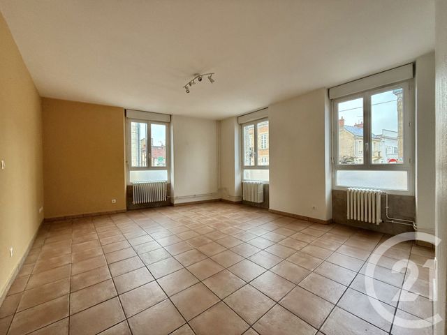 Appartement F4 à louer - 4 pièces - 119.51 m2 - MOULINS - 03 - AUVERGNE - Century 21 Pierre Immobilier