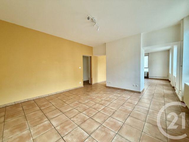 Appartement F4 à louer - 4 pièces - 119.51 m2 - MOULINS - 03 - AUVERGNE - Century 21 Pierre Immobilier