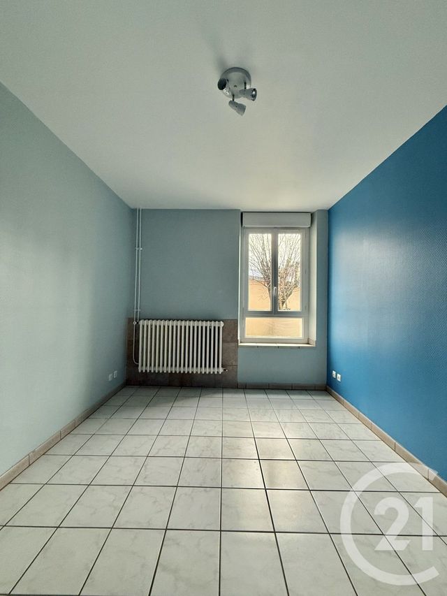 Appartement F4 à louer - 4 pièces - 119.51 m2 - MOULINS - 03 - AUVERGNE - Century 21 Pierre Immobilier