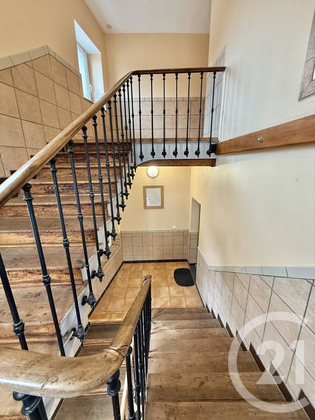 Appartement F4 à louer - 4 pièces - 119.51 m2 - MOULINS - 03 - AUVERGNE - Century 21 Pierre Immobilier
