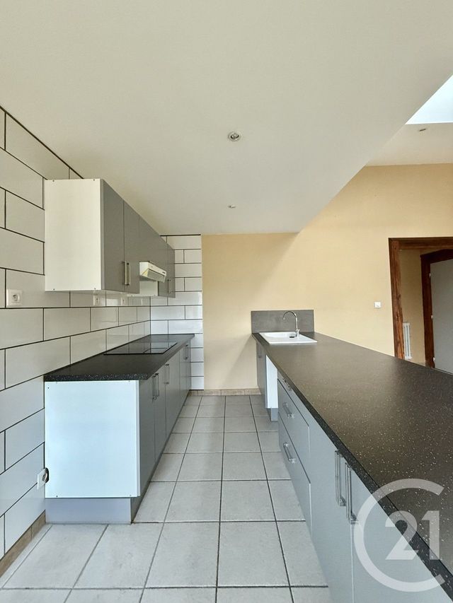 Appartement F2 à louer - 2 pièces - 60.12 m2 - MOULINS - 03 - AUVERGNE - Century 21 Pierre Immobilier