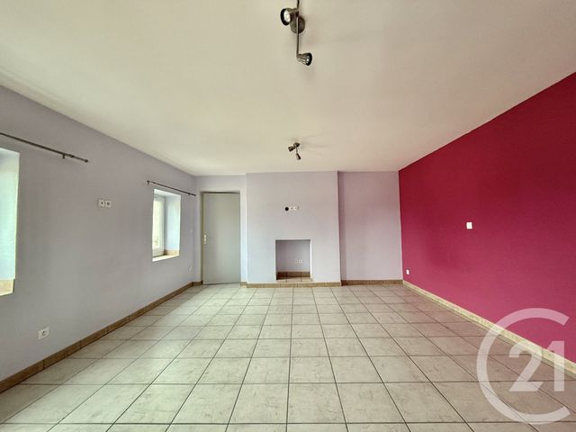 Appartement F2 à louer - 2 pièces - 60.12 m2 - MOULINS - 03 - AUVERGNE - Century 21 Pierre Immobilier