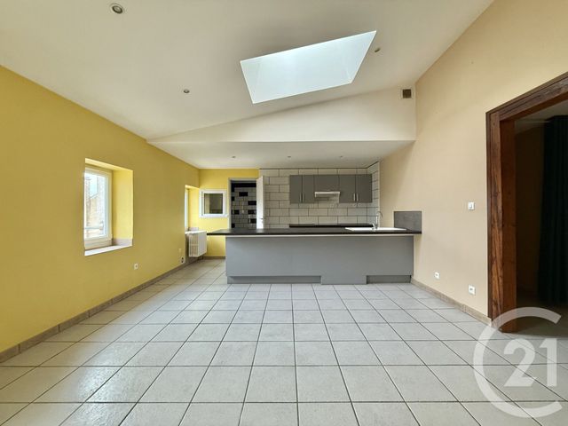 Appartement F2 à louer - 2 pièces - 60.12 m2 - MOULINS - 03 - AUVERGNE - Century 21 Pierre Immobilier