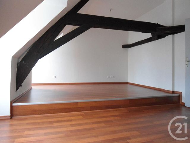 Appartement F4 à louer - 4 pièces - 119.0 m2 - MOULINS - 03 - AUVERGNE - Century 21 Pierre Immobilier