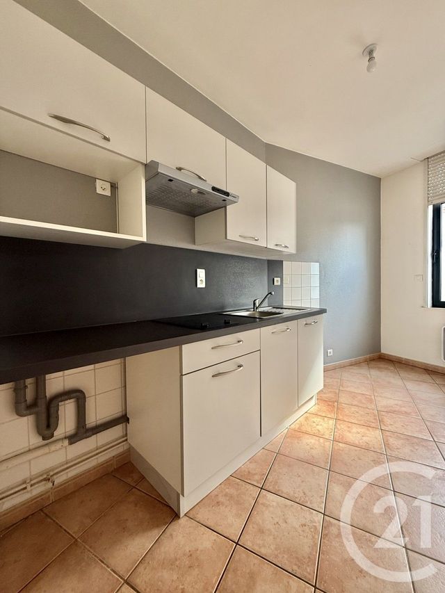 Appartement F2 à louer - 2 pièces - 44.0 m2 - MOULINS - 03 - AUVERGNE - Century 21 Pierre Immobilier