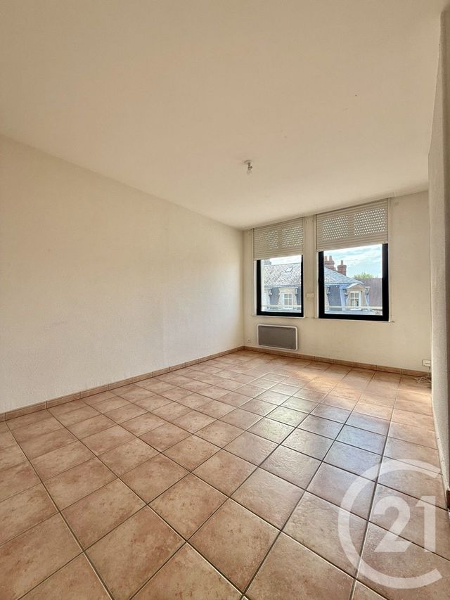 Appartement F2 à louer - 2 pièces - 44.0 m2 - MOULINS - 03 - AUVERGNE - Century 21 Pierre Immobilier