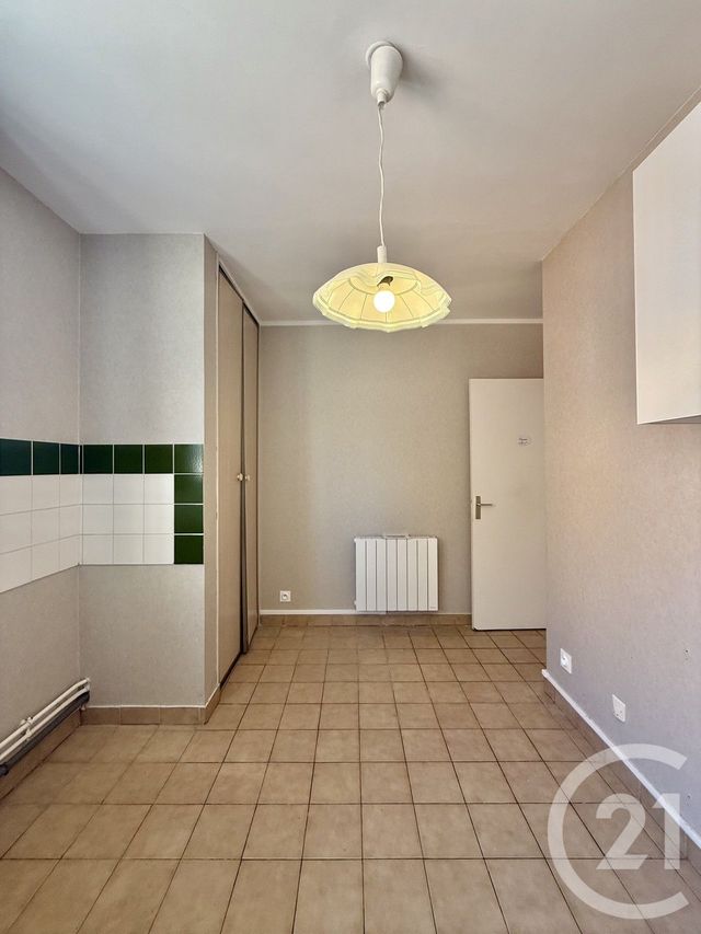 Appartement F3 à louer - 3 pièces - 76.42 m2 - MOULINS - 03 - AUVERGNE - Century 21 Pierre Immobilier