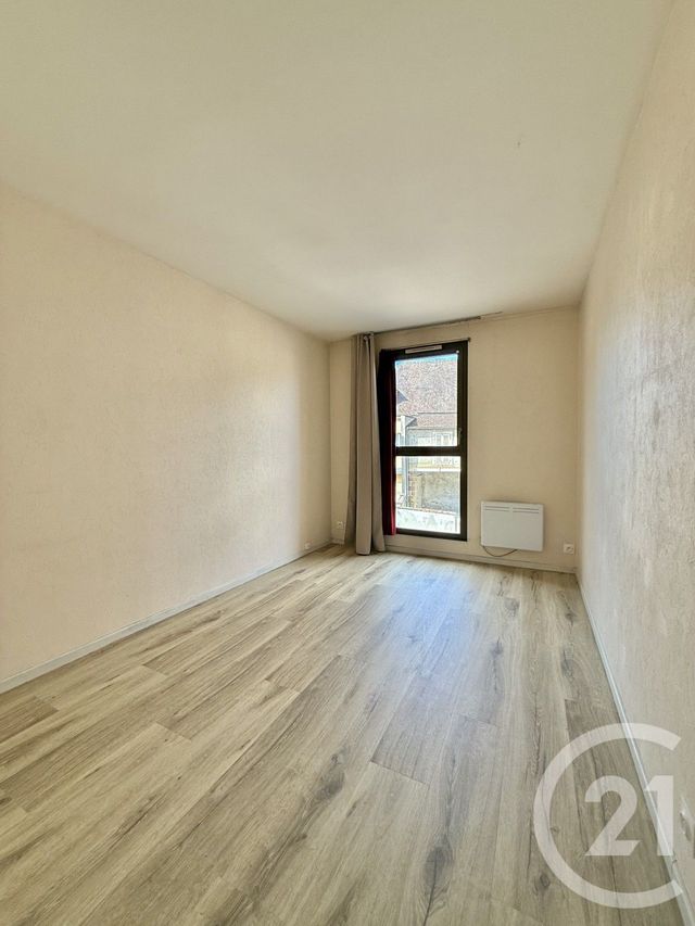 Appartement F3 à louer - 3 pièces - 76.42 m2 - MOULINS - 03 - AUVERGNE - Century 21 Pierre Immobilier