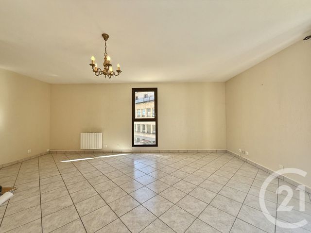 Appartement F3 à louer - 3 pièces - 76.42 m2 - MOULINS - 03 - AUVERGNE - Century 21 Pierre Immobilier