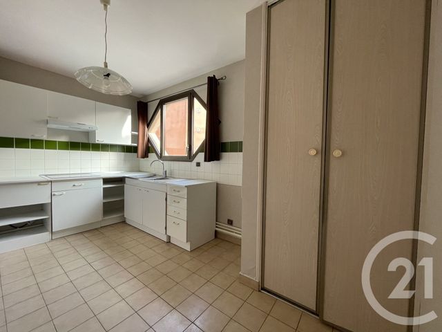 Appartement F3 à louer - 3 pièces - 76.42 m2 - MOULINS - 03 - AUVERGNE - Century 21 Pierre Immobilier