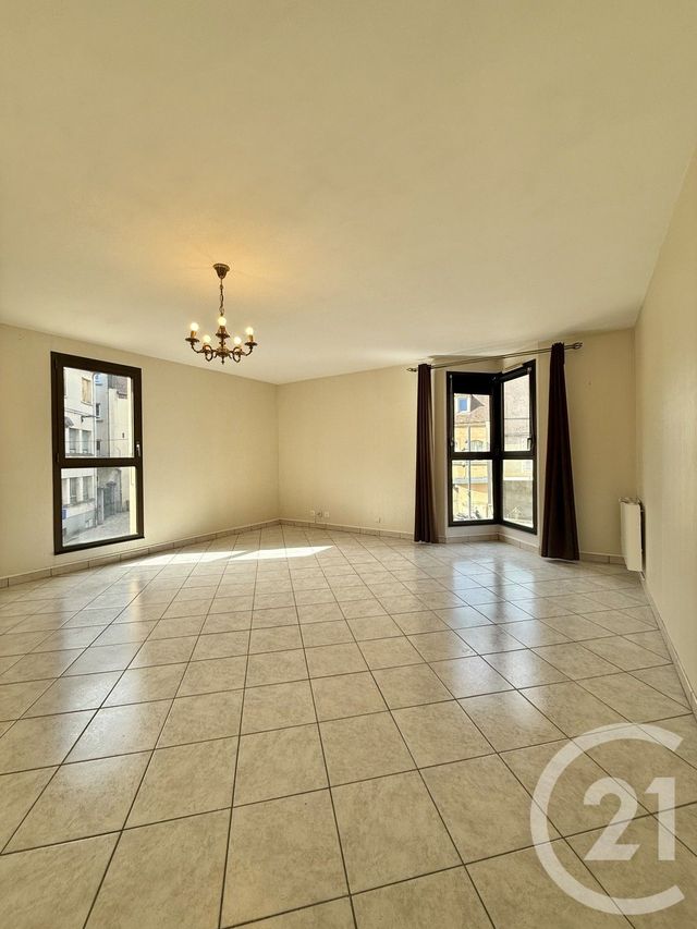 Appartement F3 à louer - 3 pièces - 76.42 m2 - MOULINS - 03 - AUVERGNE - Century 21 Pierre Immobilier