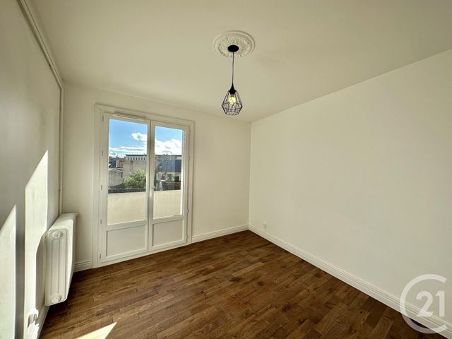 Appartement F3 à louer - 3 pièces - 88.1 m2 - MOULINS - 03 - AUVERGNE - Century 21 Pierre Immobilier