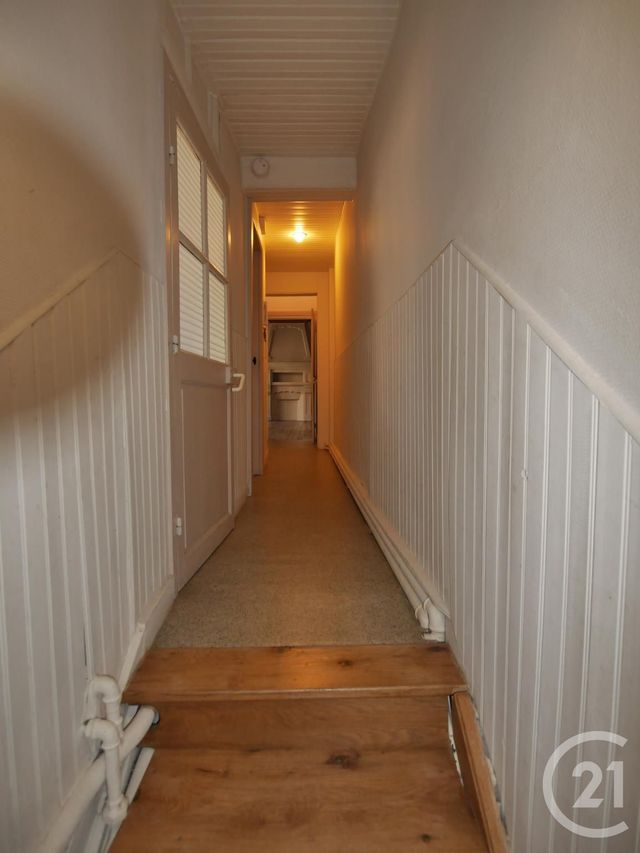 Appartement F3 à louer - 3 pièces - 99.1 m2 - MOULINS - 03 - AUVERGNE - Century 21 Pierre Immobilier