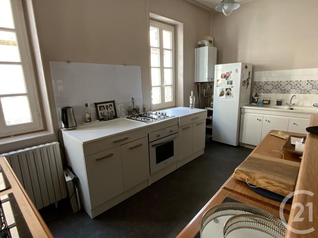Appartement F3 à louer - 3 pièces - 99.1 m2 - MOULINS - 03 - AUVERGNE - Century 21 Pierre Immobilier