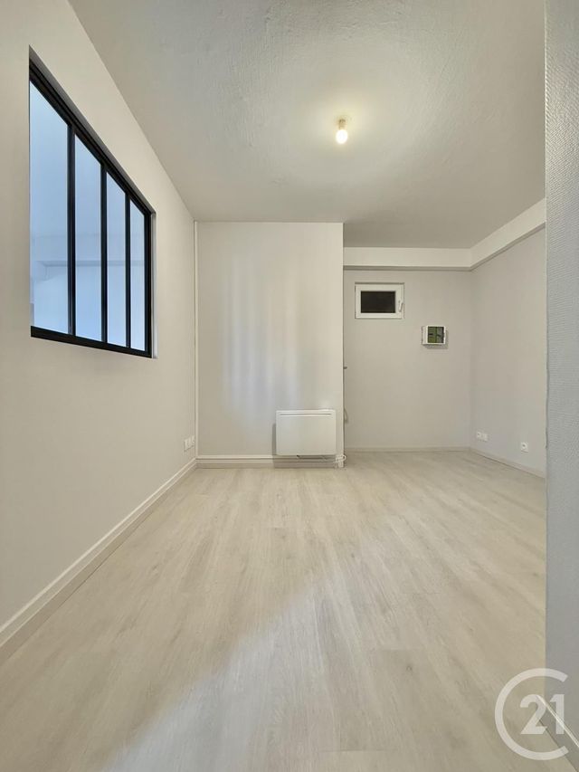 Appartement Studio à louer - 1 pièce - 32.34 m2 - MOULINS - 03 - AUVERGNE - Century 21 Pierre Immobilier