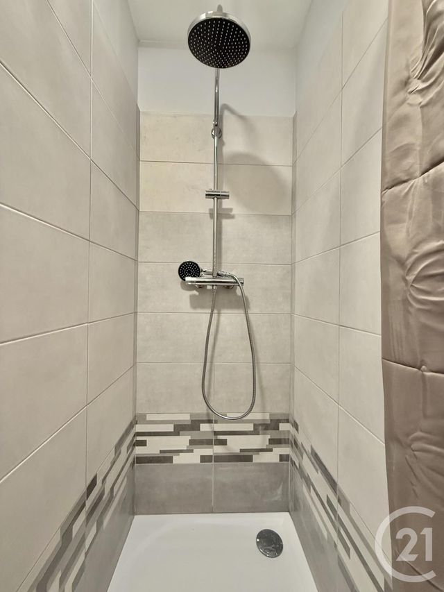 Appartement Studio à louer - 1 pièce - 32.34 m2 - MOULINS - 03 - AUVERGNE - Century 21 Pierre Immobilier