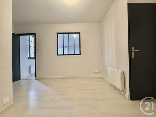 Appartement Studio à louer - 1 pièce - 32.34 m2 - MOULINS - 03 - AUVERGNE - Century 21 Pierre Immobilier