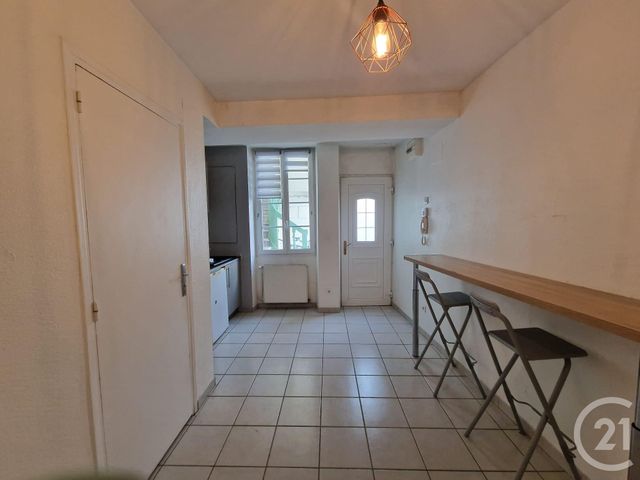 Appartement F1 à louer - 1 pièce - 34.0 m2 - MOULINS - 03 - AUVERGNE - Century 21 Pierre Immobilier
