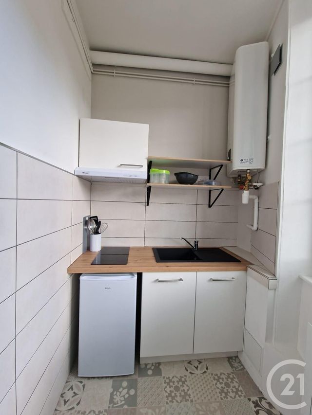 Appartement F1 à louer - 1 pièce - 21.5 m2 - MOULINS - 03 - AUVERGNE - Century 21 Pierre Immobilier