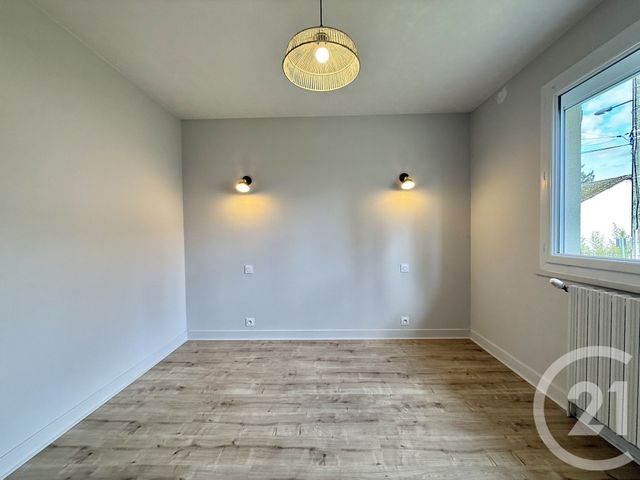 maison à louer - 4 pièces - 96.75 m2 - YZEURE - 03 - AUVERGNE - Century 21 Pierre Immobilier